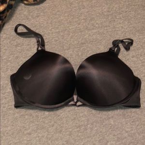 Like new VS bombshell bra